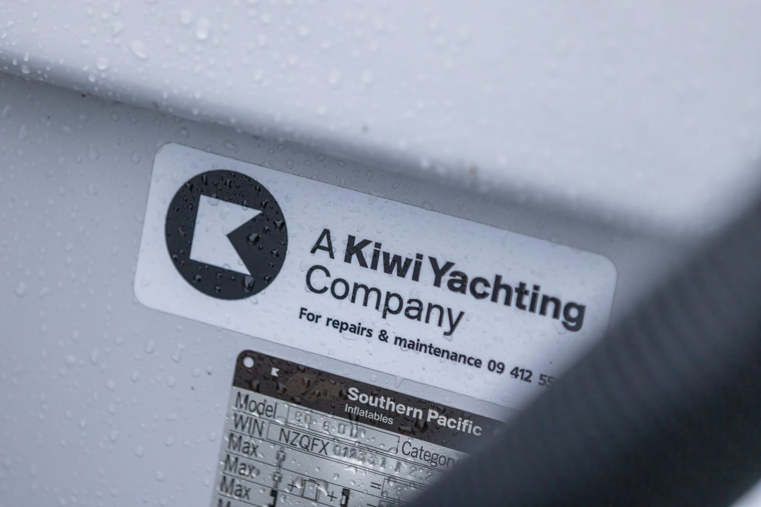 A Kiwi Yachting Company Logo